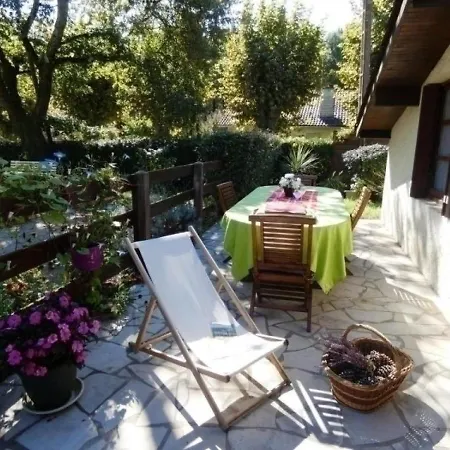 House Houn De L'or 2 *